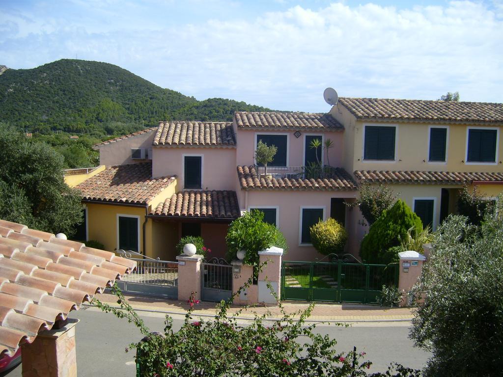 Casa Di Rosa Apartment Chia Exterior photo